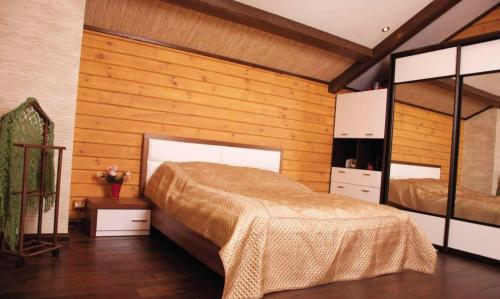 Дизайн комнаты из вагонки. Виды вагонки