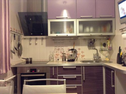 Дизайн маленькой кухни сделайте маленькое большим. Правила выбора мебели для кухни маленьких размеров