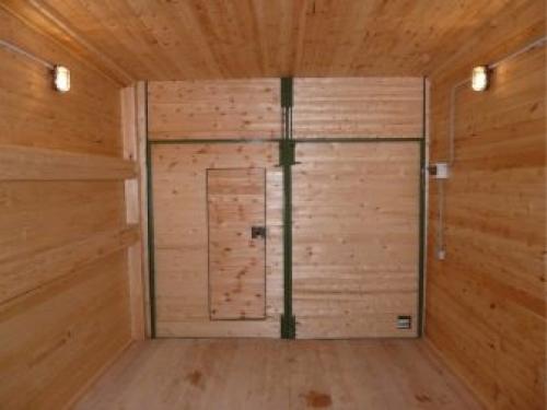 Как обустроить рабочее место в гараже. Тонкости обустройства гаража 01