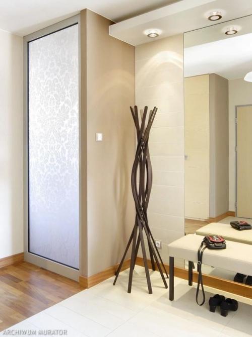 Гардеробная в узком коридоре. Какие варианты мебели в узкую прихожую