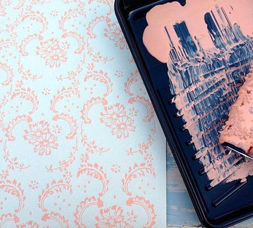 Как покрасить обои под покраску из темного в светлый. Особенности покраски виниловых обоев