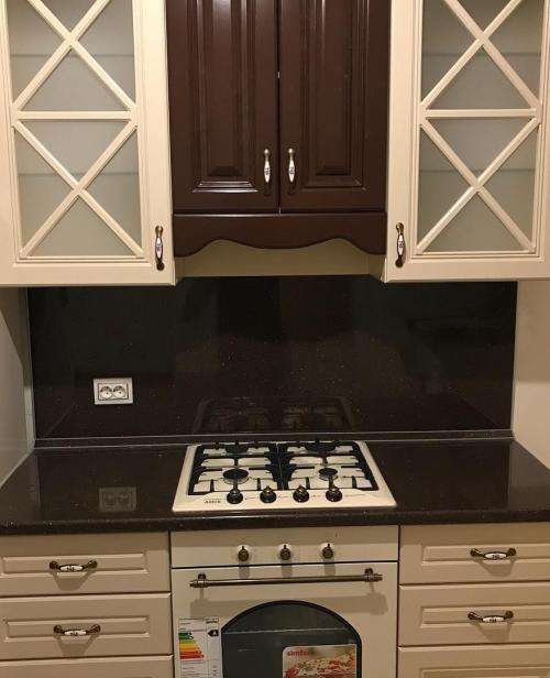 Фото своей кухни прислала нам наша подписчица 02