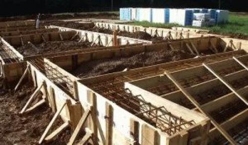 Ленточный и столбчатый фундамент. Ленточно-столбчатый фундамент своими руками: преимущества и возведение