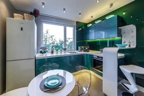 Изумрудная кухня. Кухня изумрудного цвета