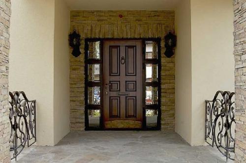Какие входные двери лучше выбрать для частного дома. Характеристики правильного выбора 01