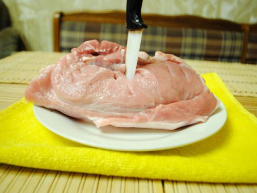 Как сделать мясо в духовке сочным и мягким. Мясо запеченное в духовке в фольге целым куском