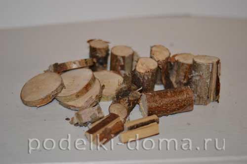 Дом из природного материала. Молодая семья построила уютный дом из природных материалов, потратив минимум средств 14