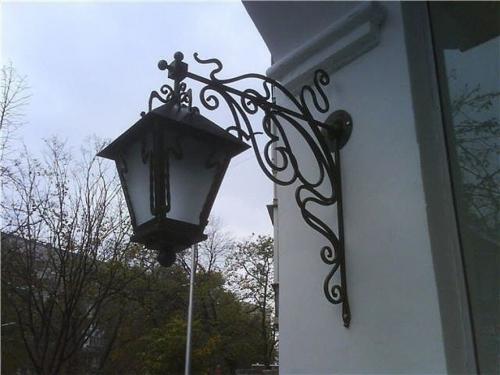 Кованые изделия в интерьере. В каком стиле стоит использовать кованый декор?