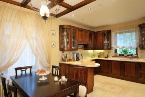 Дизайн кухни-гостинной в загородном доме. Особенности дизайна кухни-гостиной