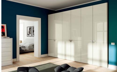 Встроенный распашной шкаф в нишу. Как разместить встроенный шкаф с распашными дверями в нише