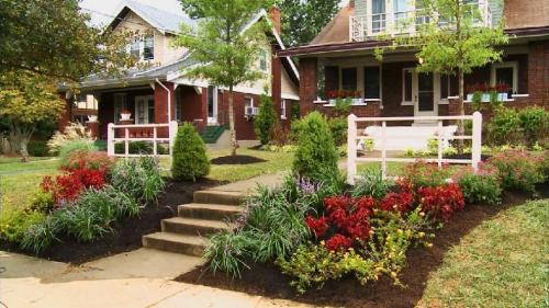 Арки во дворе частного дома. Чем разграничить зоны в саду