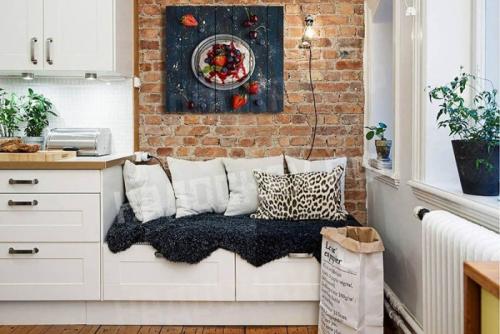 Кухня с зоной отдыха с диваном. Диван для зоны отдыха