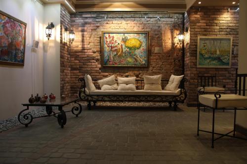 Кованые изделия в интерьере. В каком стиле стоит использовать кованый декор?