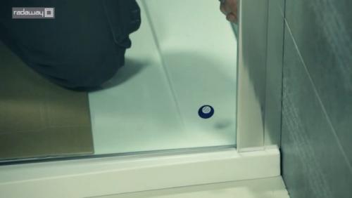 Душевая кабина или душевой уголок. Душевой уголок с поддоном – плюсы и минусы