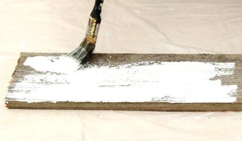 Как покрасить мебель в белый цвет под старину.