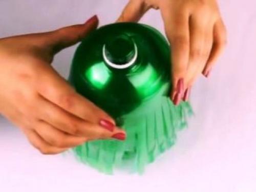 Метелка из пластиковых бутылок своими руками. Технология создания 11