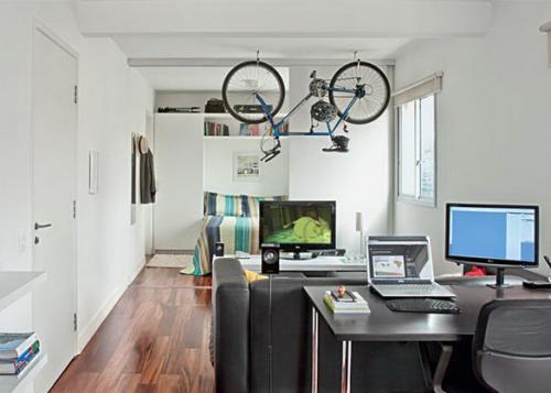 Как хранить велосипед в квартире если совсем нет места. Как хранить велосипед в квартире