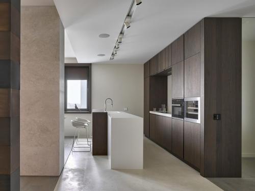 Восхитительный дизайн квартиры с эркером в спальне 03