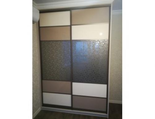 Шкаф встроенный в нишу на заказ. 