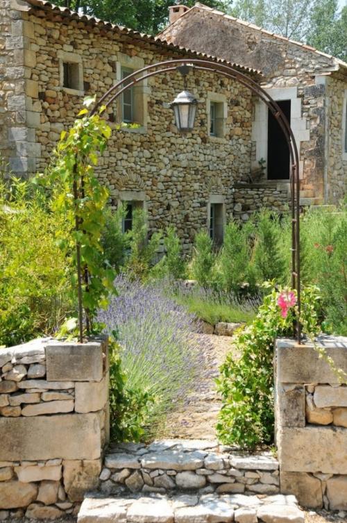 Интерьер деревянного дома в стиле прованс. Особенности фасада дома в стиле прованс