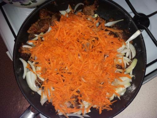 Как приготовить печень свиную. Нежная свиная печень с овощами