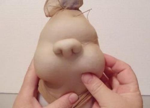 Как сделать куклу из бутылки пластиковой. Изготовление куклы из пластиковых бутылок 09 Как сделать куклу из бутылки пластиковой. Изготовление куклы из пластиковых бутылок 09