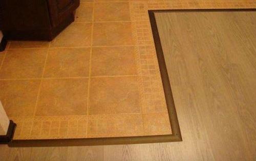 Ламинат в прихожей или плитка. Ошибка: Стыковать Плитку и Ламинат в прихожей