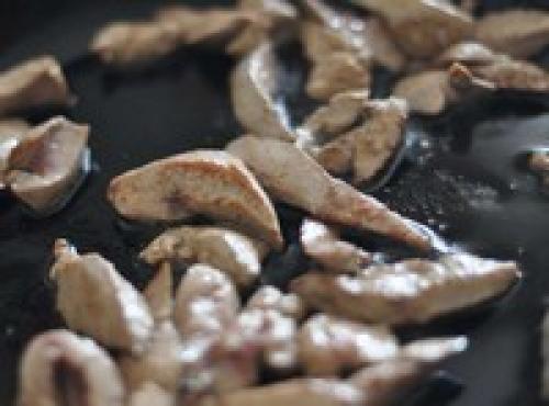 Печень говяжья по-строгановски. Классическая печень по-строгановски