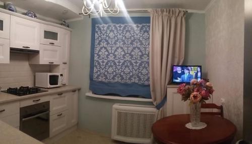 Салатовые шторы на кухню. Какие шторы можно выбрать для кухни