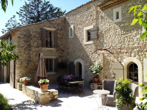 Интерьер деревянного дома в стиле прованс. Особенности фасада дома в стиле прованс