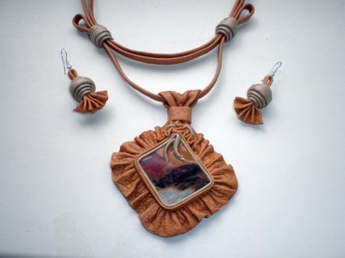 Идеи использования старых сумок. Что можно сделать из старых сумок