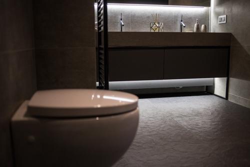 Квартира с эко — камином и двумя спальнями, г. Киев 17