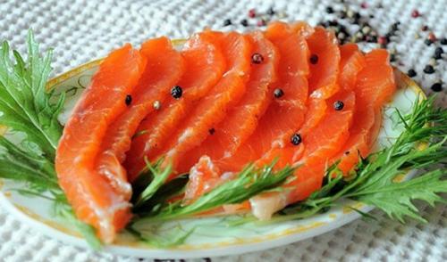 Как быстро засолить красную рыбу за 2 часа. Быстрый и простой способ засолить красную рыбу, чтобы она получилась за 1 день вкуснее чем в магазине