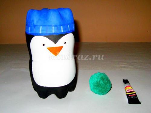 Пингвин из пластиковых бутылок