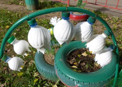 Цветы из бутылок пластиковых своими руками для дачи. Ландыш