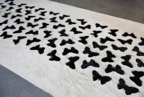 Шкура коровы в интерьере. Шкуры животных, как украшение интерьера: фото идеи для вдохновения