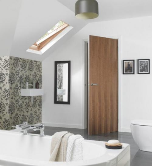 Как выбрать межкомнатные двери в ванную. По типу покрытия