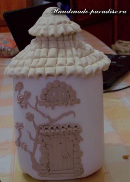 Домик своими руками из пластиковых бутылок. Мебель из подручных материалов: утилизируем пластиковые бутылки 14