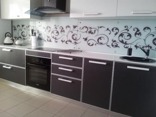 Кухня мдф пленка матовая. Матовые кухни: из чего их делают?