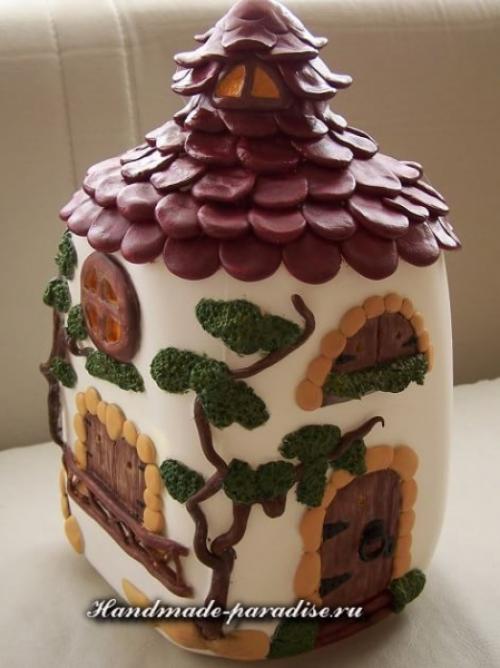 Домик своими руками из пластиковых бутылок. Мебель из подручных материалов: утилизируем пластиковые бутылки 09