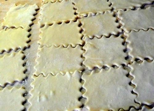 Как правильно раскатать магазинное слоеное тесто.