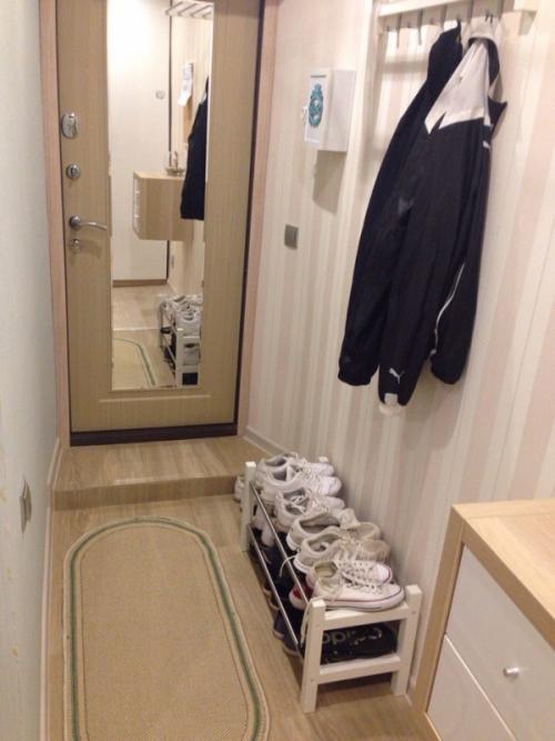 Шкаф кладовка в коридоре. Гардеробная в подсобном помещении 13