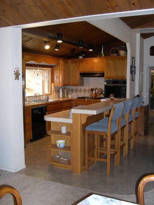 Барная стойка в гостинной своими руками. Преимущества барных стоек в гостиной