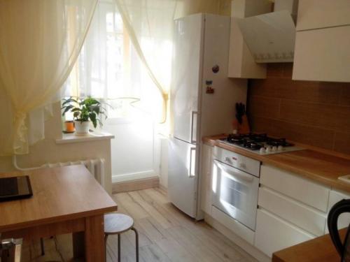 Кухня для малогабаритной квартиры. Выбор планировки мини-кухни 26 Кухня для малогабаритной квартиры. Выбор планировки мини-кухни 26