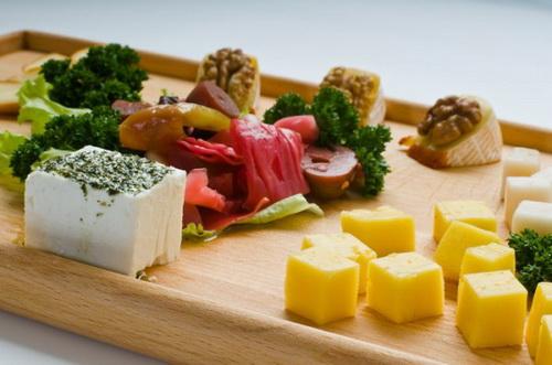 Сырная тарелка ресторан. Cырная тарелка