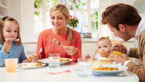 Правила хорошего тона за столом. Беседы за столом и манеры 09