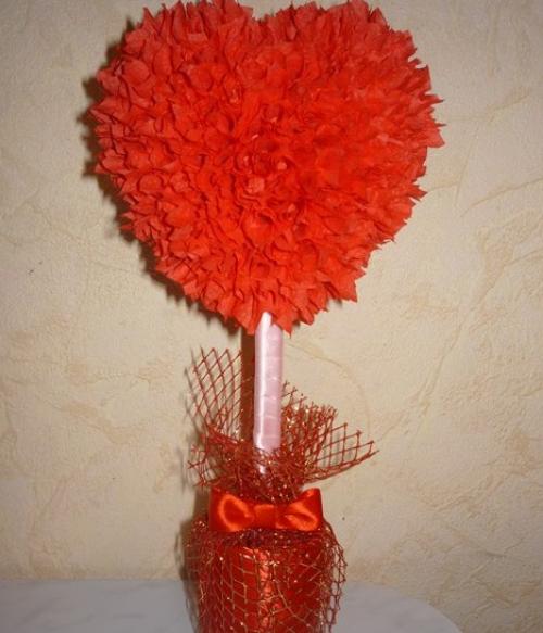 Топиарий в подарок на день рождения женщине. Сердце из подручных материалов в домашних условиях ко Дню влюбленных (14 февраля)