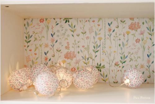 Переделка старых книжных полок. Вторая жизнь старых вещей: новый дизайн стандартной книжной полки