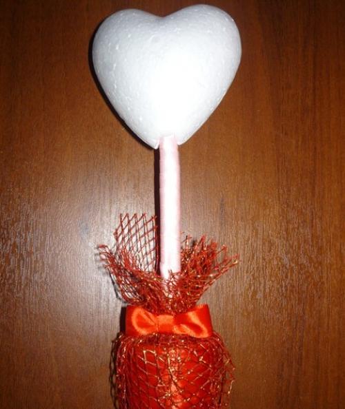 Топиарий в подарок на день рождения женщине. Сердце из подручных материалов в домашних условиях ко Дню влюбленных (14 февраля)