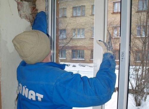 Можно ли зимой устанавливать пластиковые окна в кирпичном. Насколько качественный монтаж